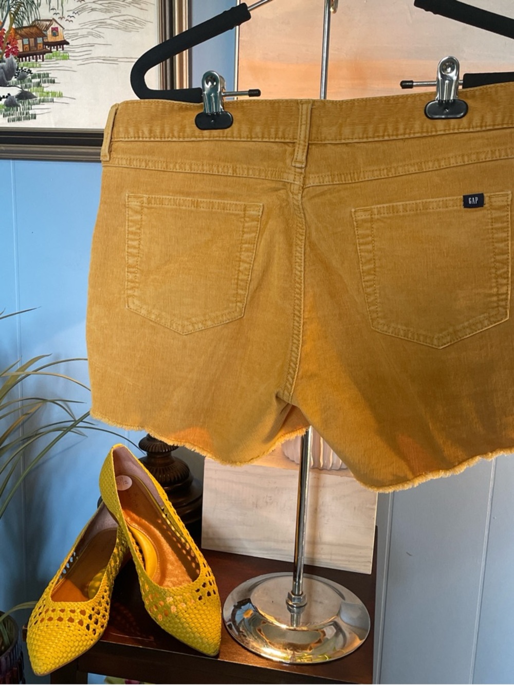 GAP Women's Corduroy Shorts in Mustard Yellow - Picture 2 of 7